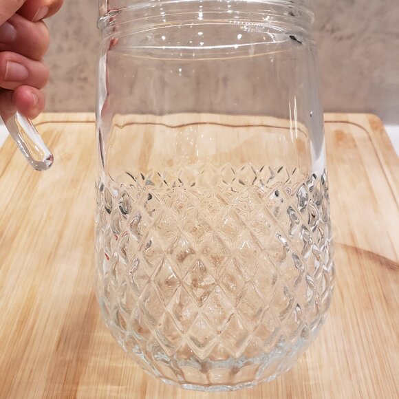Vintage glass clear pitcher with design - Picture 6 of 8